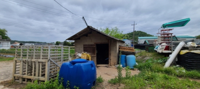 목록 1 토지상 창고 전경 2