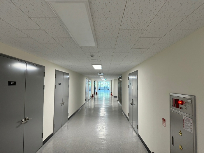 6층 복도 전경