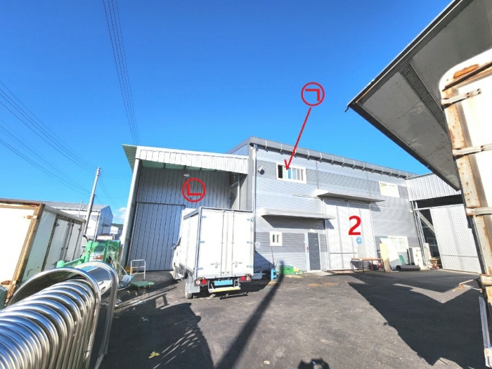 기호2 건물 및 제시외 건물㉠(기숙사),㉡(창고)