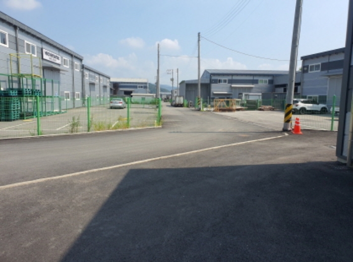 현장사진(토지, 건물 전경)