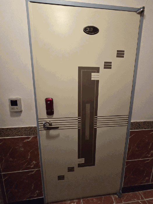 【 제시외건물 ㄷ) 현관 】