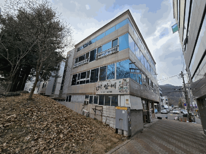 【 본건 남측에서 촬영 】