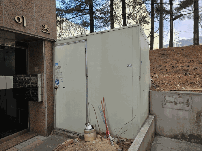 【 제시외건물 ㄴ) 】