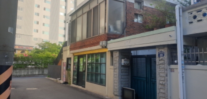 이 사건 부동산 전경(북쪽에서 남쪽방향으로 촬영)