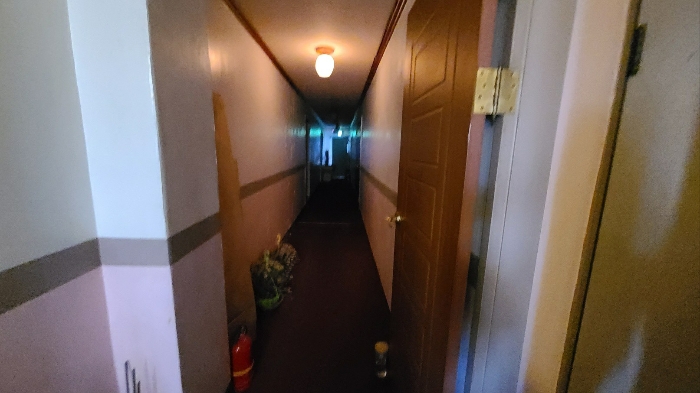 본건 건물 여관 복도 전경