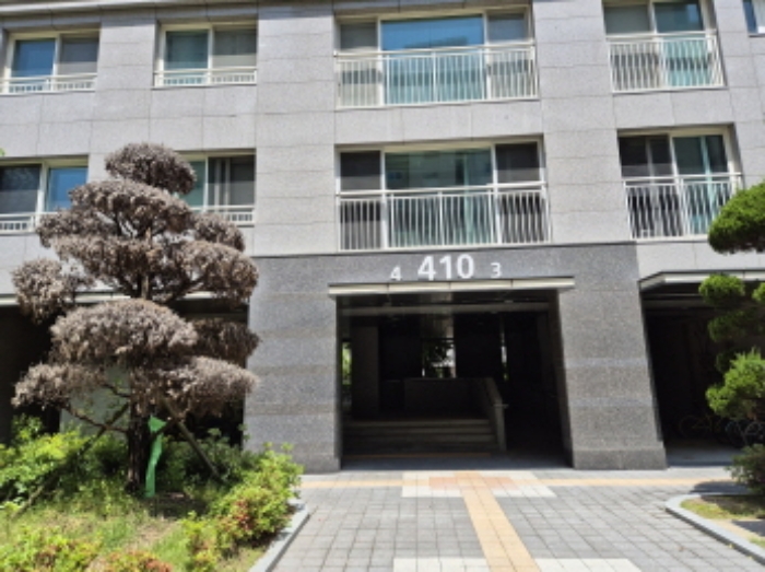 공동출입구 부분