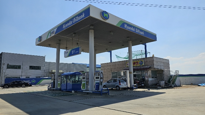 본건 지상 타인소유 건물(캐노피)