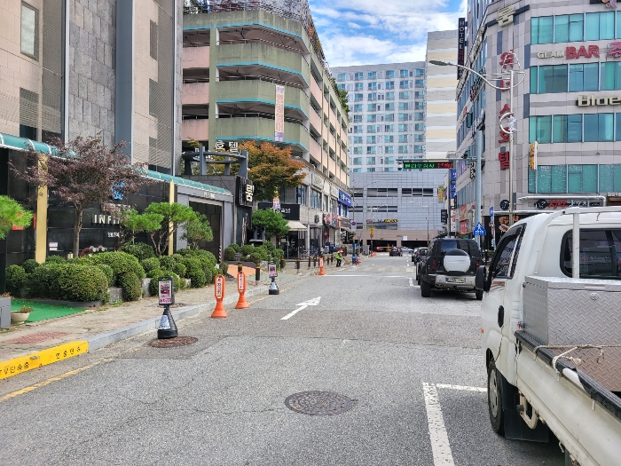 북측도로 및 주위환경