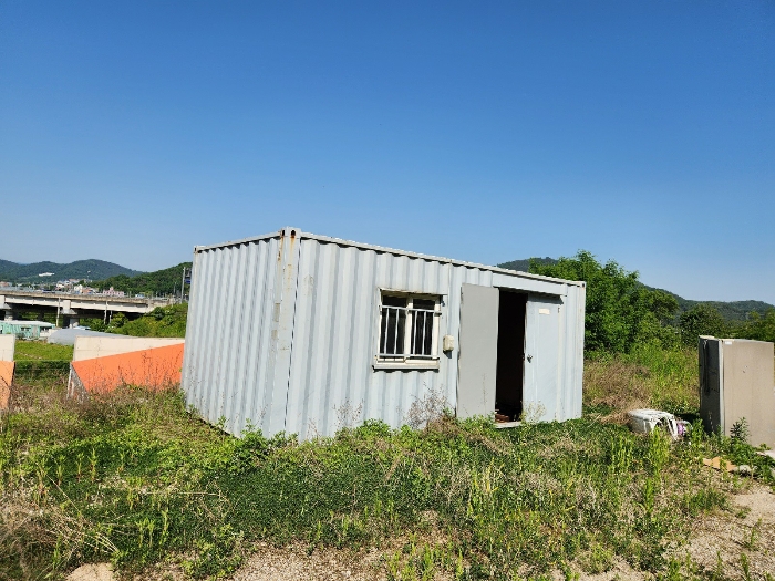 기호(13)지상 컨테이너