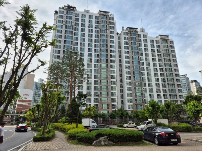 본건 동(제108동) 전경