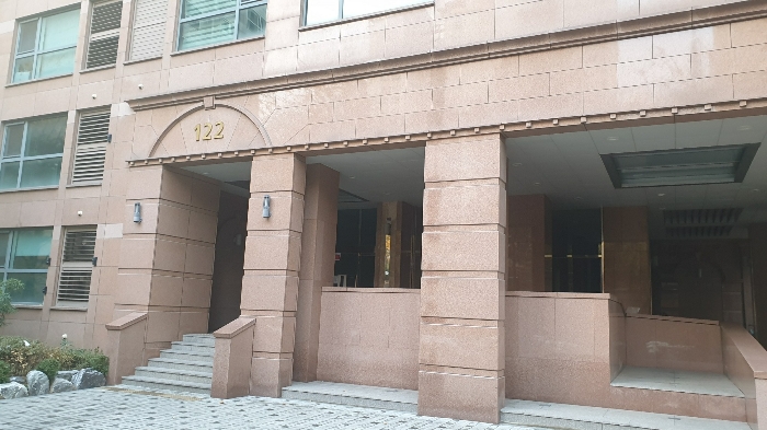 122동 입구 전경