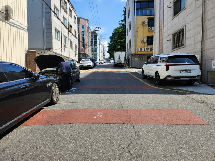 주변환경(동측 도로)