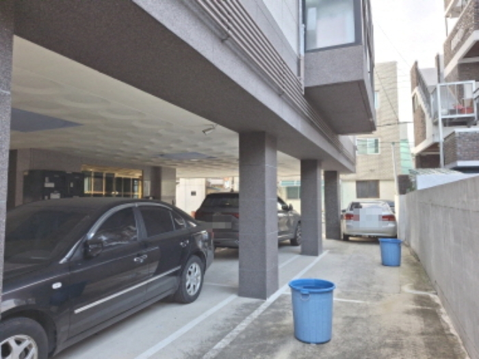 1층 주차장 모습1