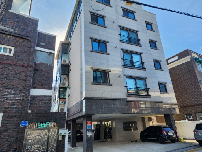 본건 및 제시외건물 ㉠