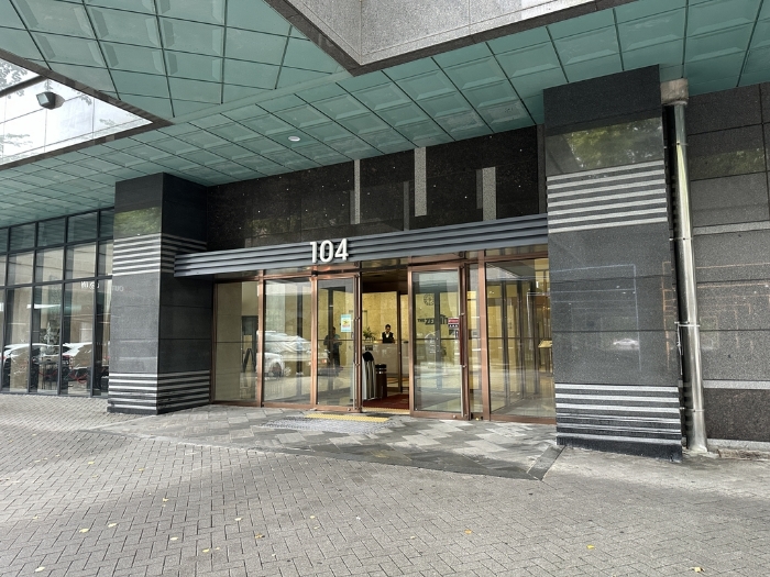 104동 출입구