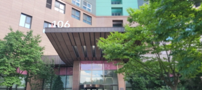 공동현관 출입문