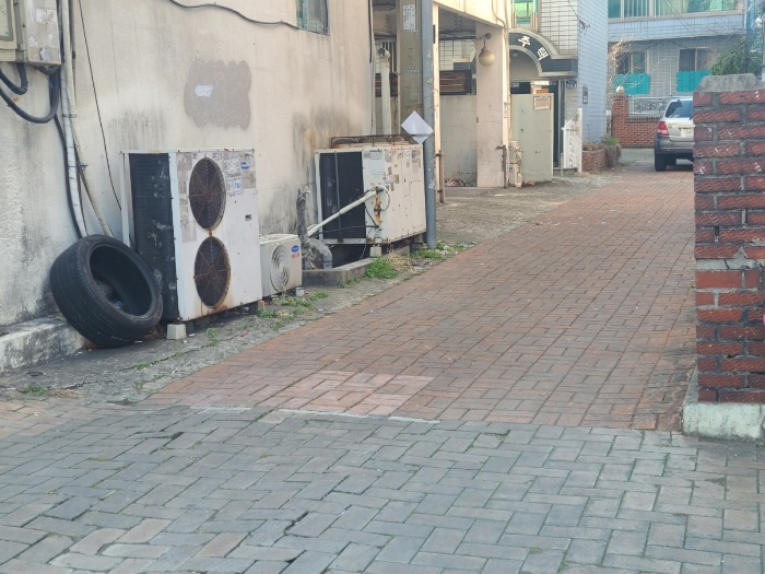 본건 동측 입구부분