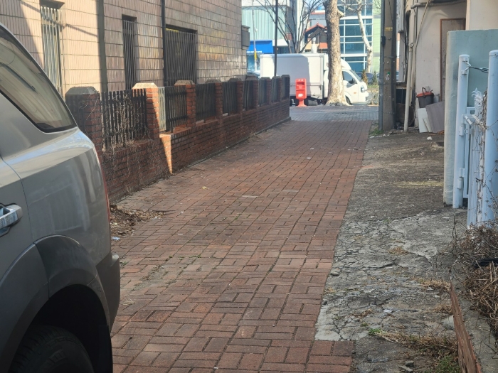 본건 동측 일부분