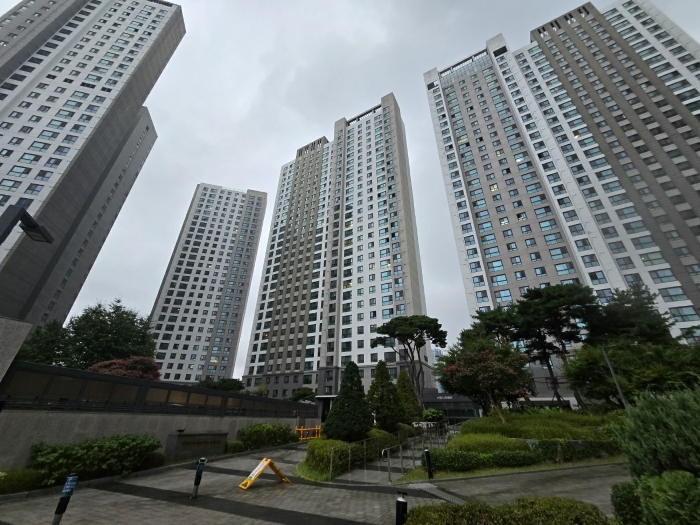 본건 동남측 전경