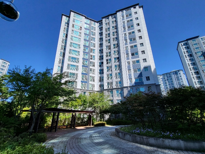 본건 407동과 전면