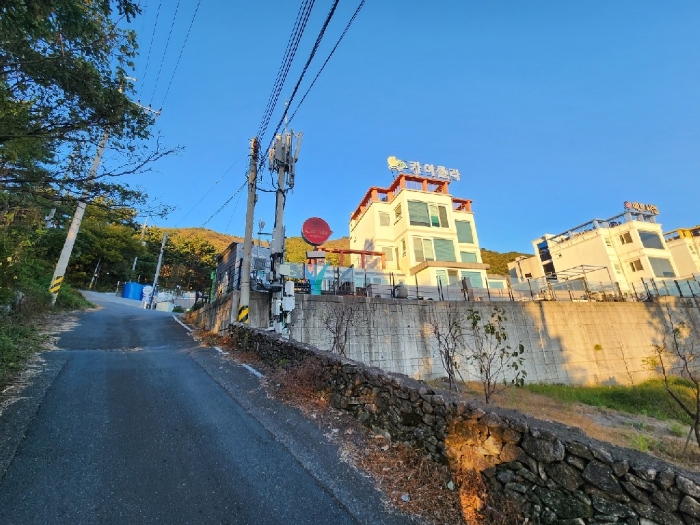 본건 1)토지 및 2)건물