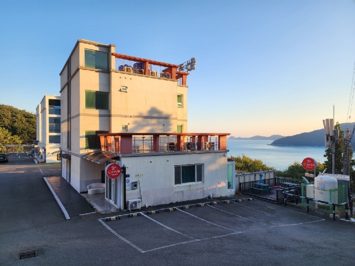 본건 1)토지 및 2)건물