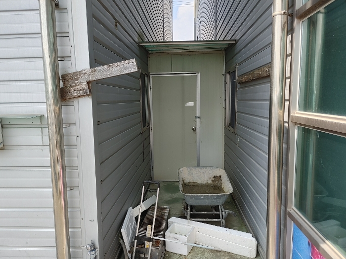 【 제시외 건물 : 기호 ㉡ 】