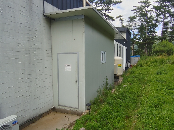 【 제시외 건물 : 기호 ㉠ 】