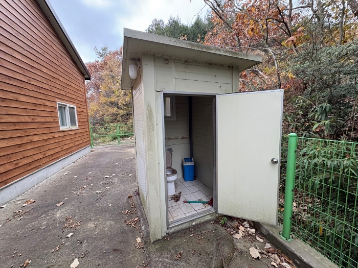 제시외건물 ㅁ)