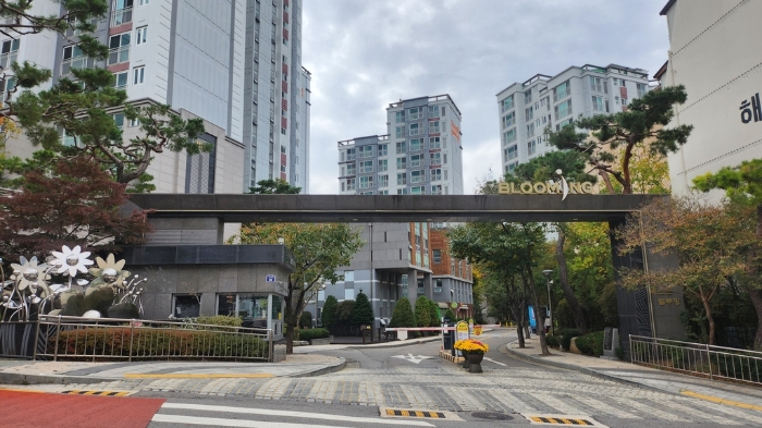 아파트단지 입구