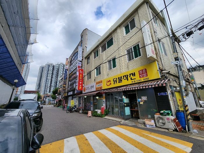 【 접면도로 및 주위환경 】