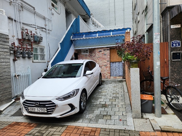 【 제시외건물 ㄱ 】