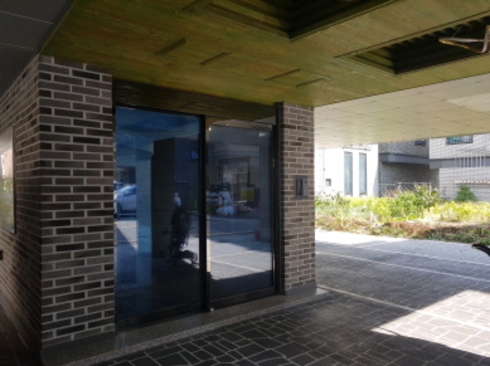 공동출입구 부분