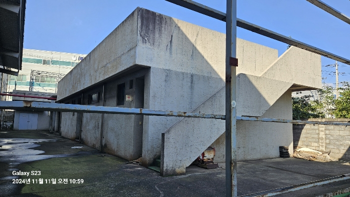 본건 번호 (6-2, 6-3, 6-5) 건물 전경