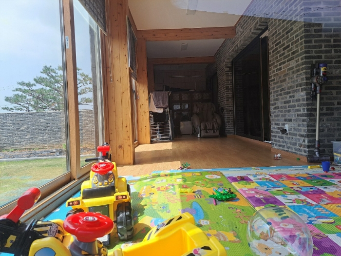 제시외건물(기호(ㄷ) 내부)