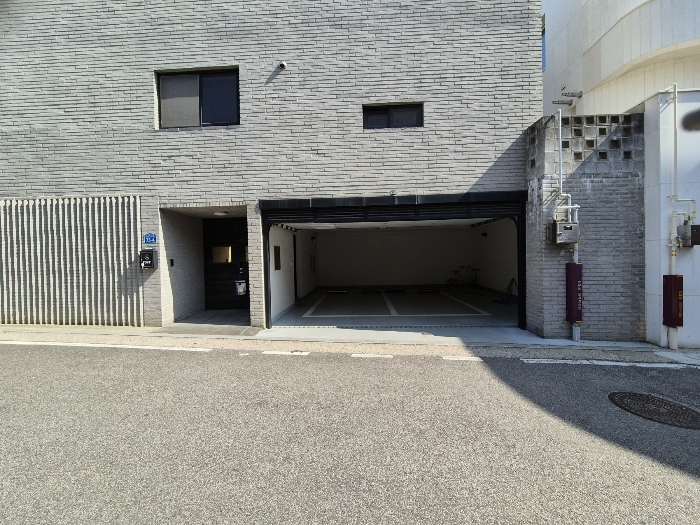 건물 1(가) 차고