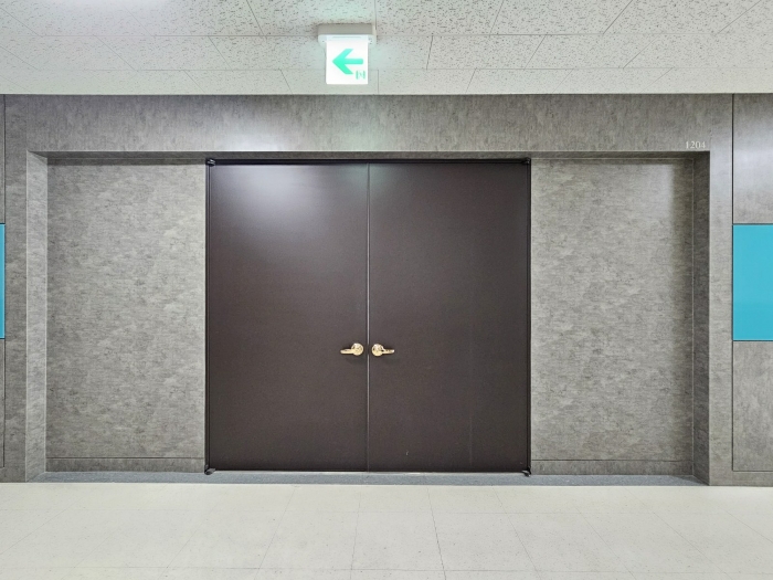 본건기호1 현관