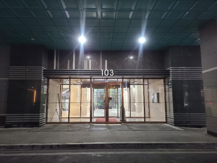 1층 공동출입구