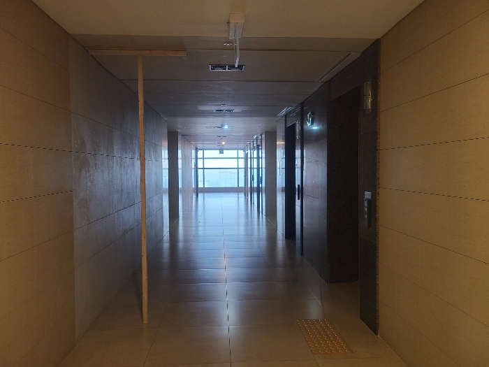49층 복도