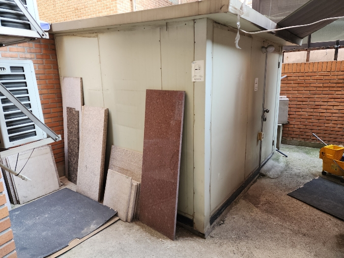 제시외건물 ㉤ 창고 전경