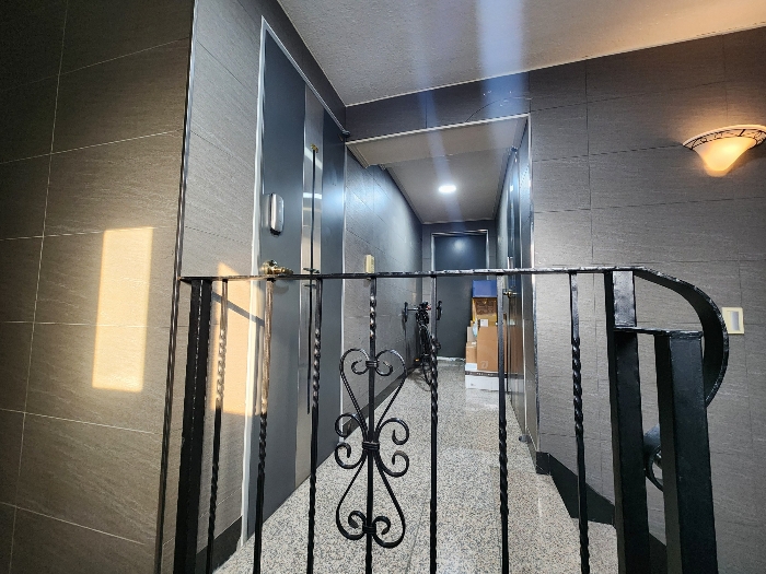 옥탑 복도 전경