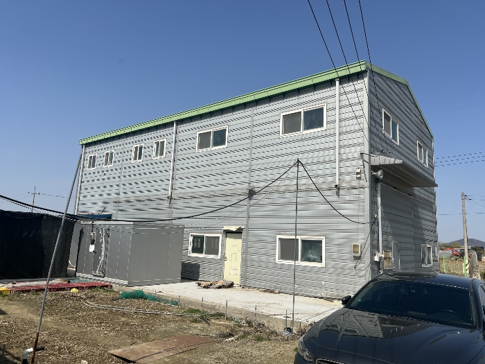 기호 2 건물 근접촬영 전경