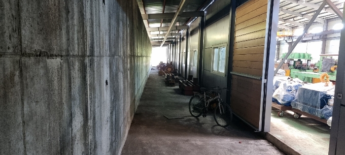 기호(ㄱ)건물 내부