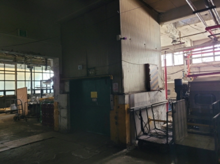 1층 공장 내부