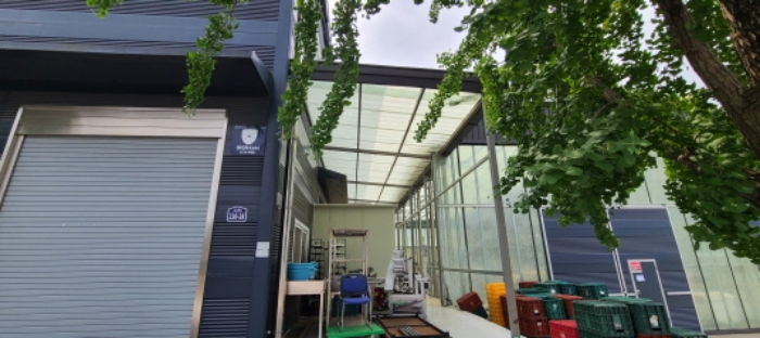 목록 3 토지상 제시외 건물과 시설물 전경