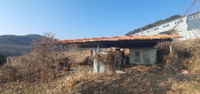 본건4 전경 및 제시외건물(ㄹ)