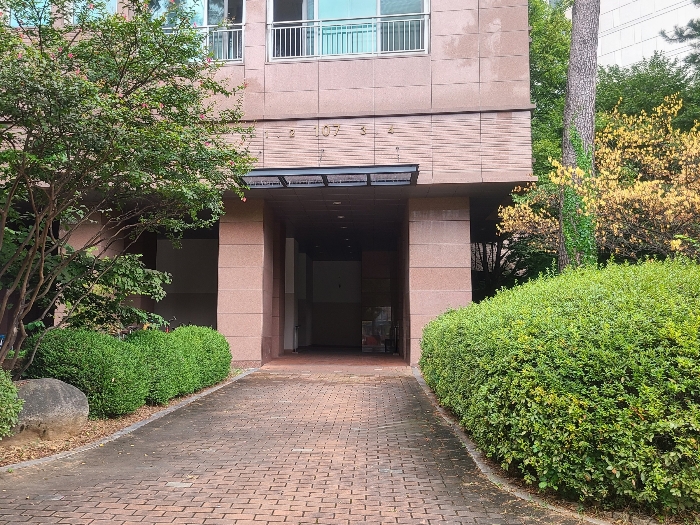 본건소재동 1층 공동출입구