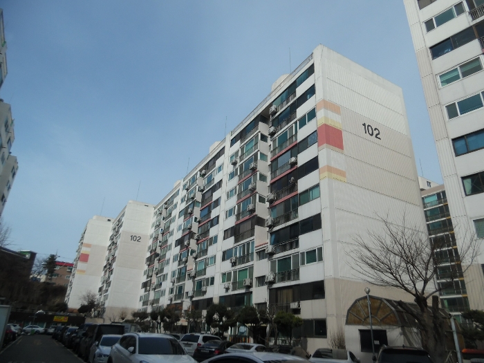 102동 전면