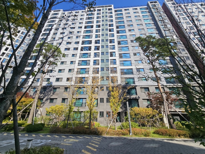 매교역푸르지오에스케이뷰 121동 전경(남서측에서)