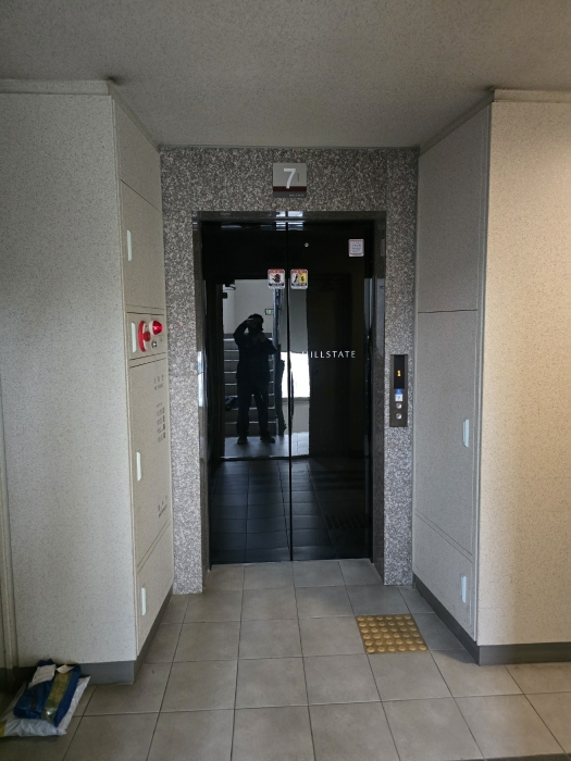 7층 엘레베이터